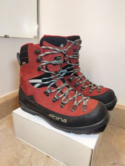 Alpina Alaska NNN BC Backcountry Ski Boots Red Leather Size 44 EU / 10.5 US Men