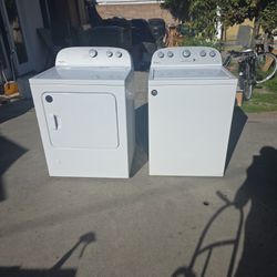 Whirlpool Washer % Dryer Set 