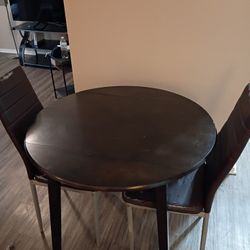 SMALL DINING TABLE WITH 2 CHAIRS 