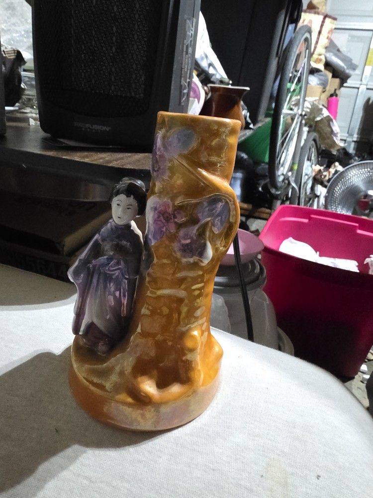 Porcelain Chinese Girl