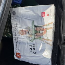 Stokke Clikk High Chair All-in-One with Tray & Harness - Cloud Gray