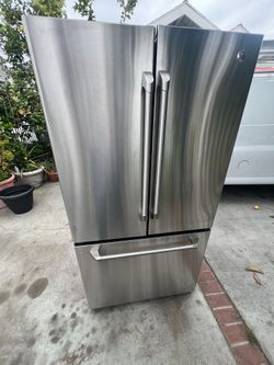 GE Refrigerator