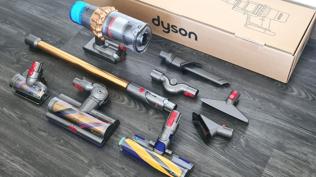 Brand New Dyson V15 Detect Absolute