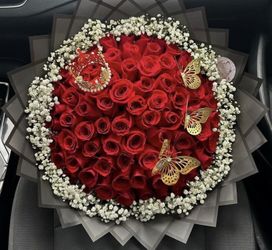 RESERVA TU RAMO PARA ÉL DÍA DE LAS MADRES CON NOSOTRO/RESERVE YOUR BOUQUET FOR MOTHER'S DAY WITH US 