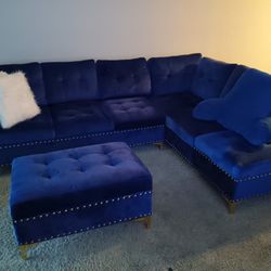 Sectional With Ottoman 