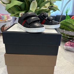 Toddler Gucci GG Supreme 
