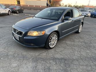 2010 Volvo S40