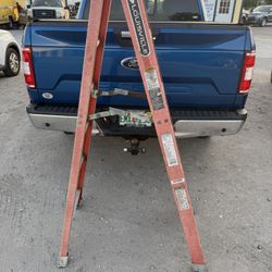 6’ Louisville ladder 300 pound capacity used $60 firm in n Lakeland 