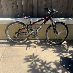 Specialized Hotrock 24 Mountain Bike