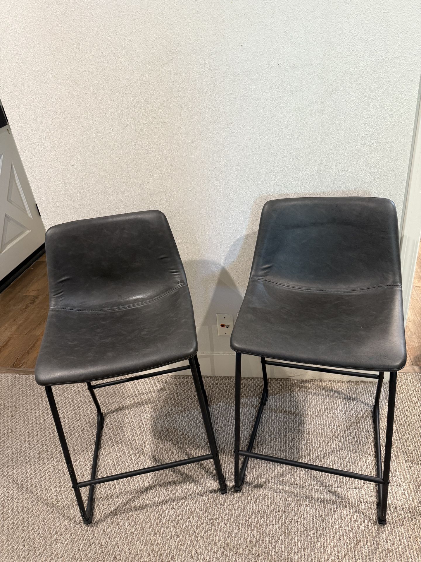 2 Counter Chairs