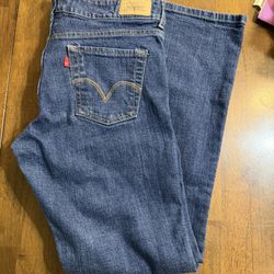 Women’s Levi’s