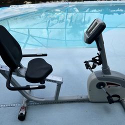 Schwinn 220 Recumbent Exercise Bike 