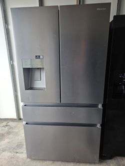 REFRIGERATOR  HISENSE  BOTTLE FREEZER  NEW ONLY  USED IN DISPLAY SCRATCH AND DENTS
