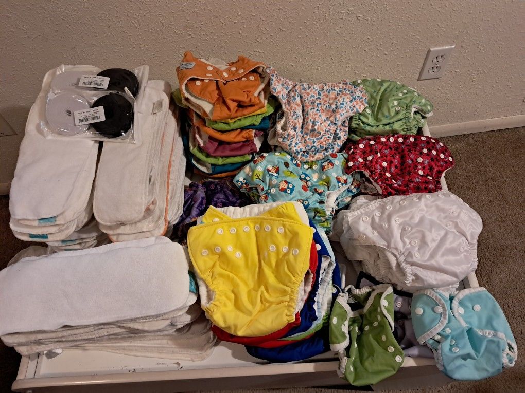 Cloth Daper Lot