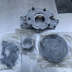 Ls Oil Pump, Timing Chain And Sprockets And Inside Front Oil Valley Cover 