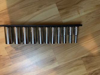 Husky 1/2” drive socket set