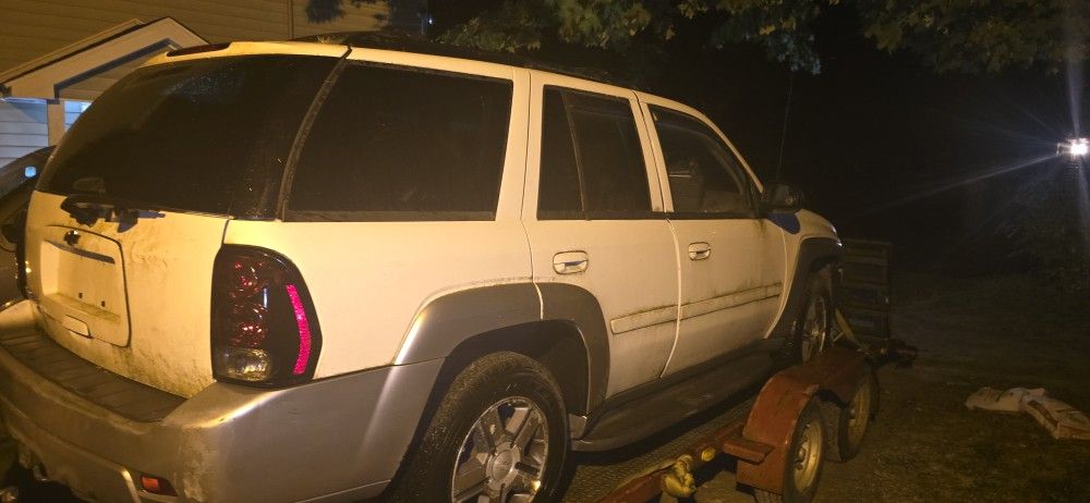 07 Chevy Trailblazer Part Out