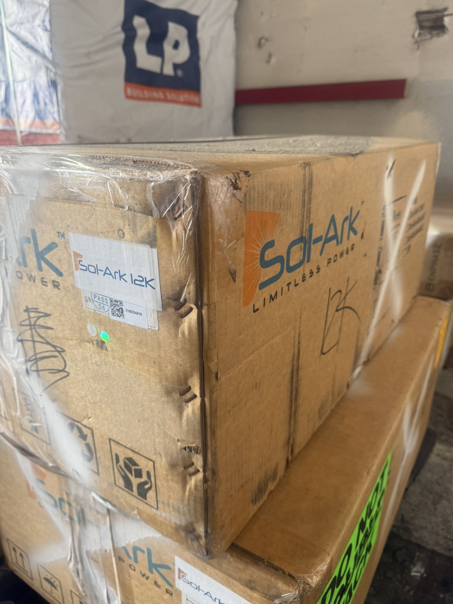 Sol-ark 12k Limitless Power Battery