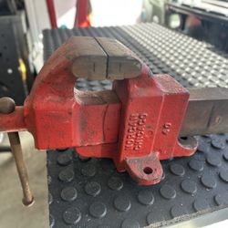 Morgan Chicago 40 Bench Vise