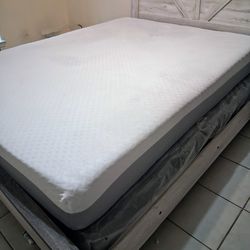 Queen mattress