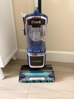 Shark Detect Lift-Away Upright Vacuum - Excellent Condition