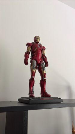 Hot Toys Iron Man Mark VII