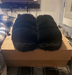 Ugg slides