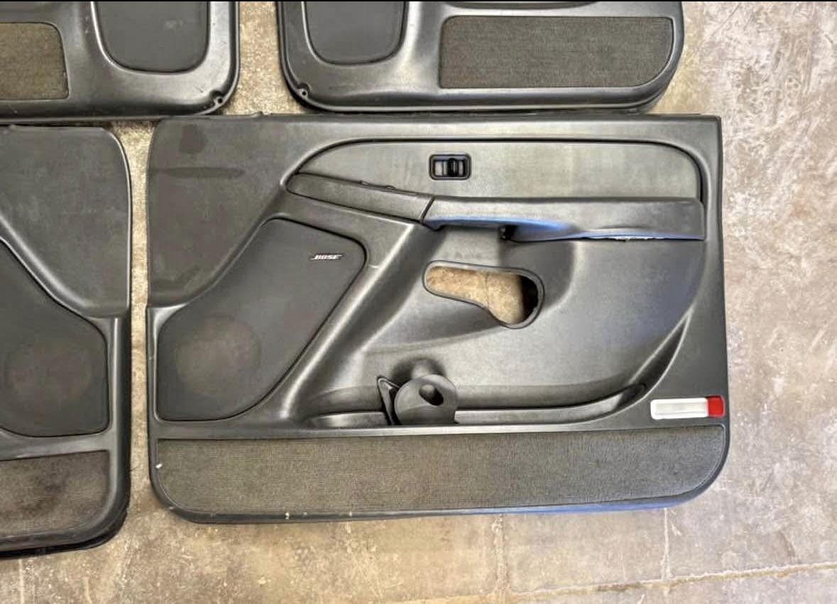 99-07 chevy silverado / gmc sierra charcoal grey door panels great shape