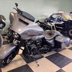 2021 Harley-Davidson FLHXS Street Glide Special