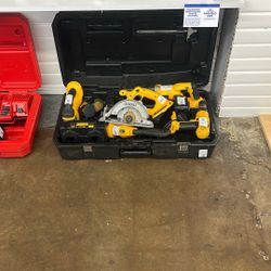 Dewalt Tool Set 