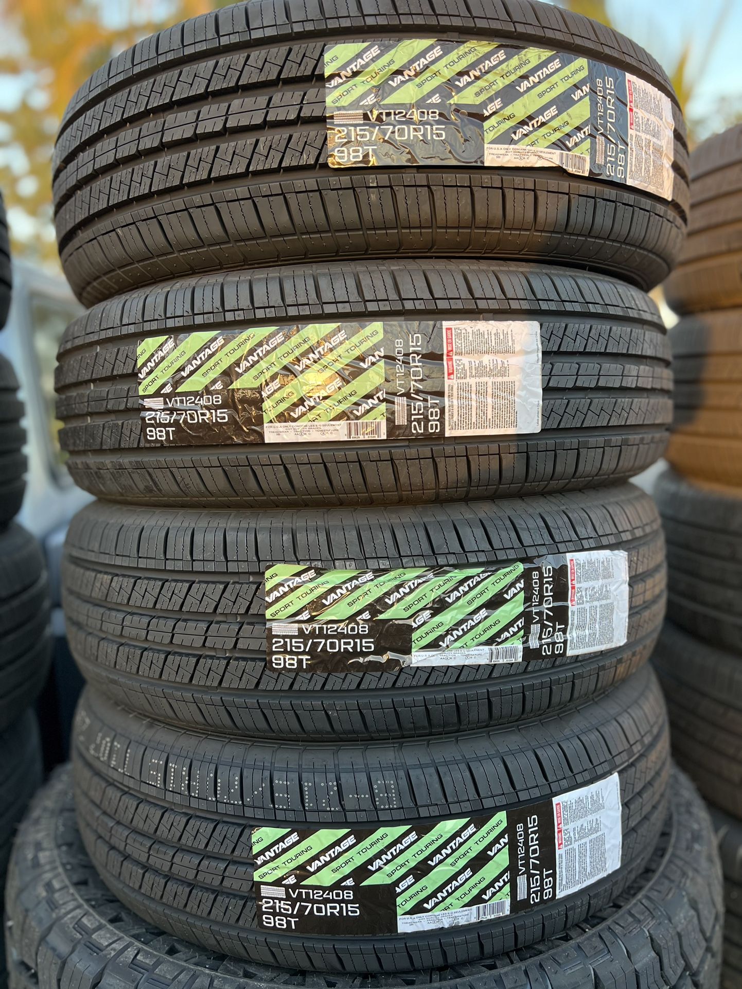 215/70/15 Vantage 