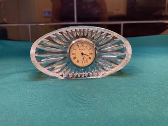 Beautiful oval shaped crystal sunburst desk clock by Waterford