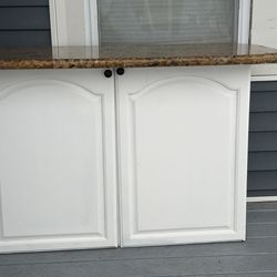 FREE Kitchen Island Or Floor Cabinet