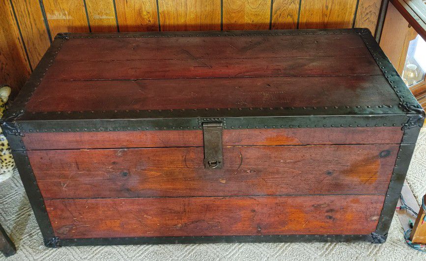 Antique Steamer Chest, Early 1900's