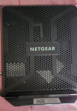 Net Gear Router Modem combo