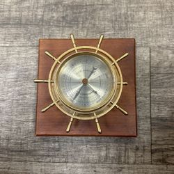 Vintage Springfield Weather Station