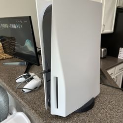 PS5 - Excellent Condition