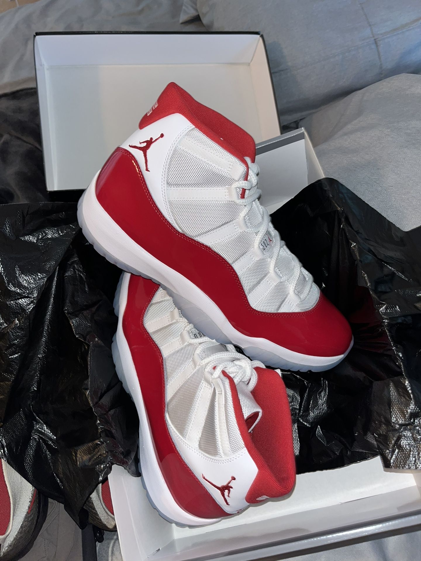 Jordan 11 cherry size 13 