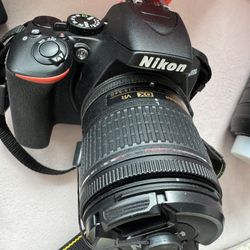 Nikon D3500 DSLR camera bundle