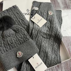 Moncler Bennie And Scarfs 