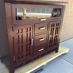 Wine Cabinet
