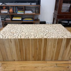 Solid Wood Log Slice Coffee Table – Statement Piece