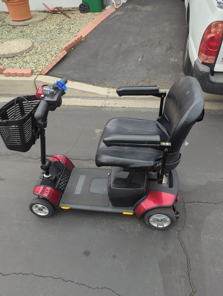 Gogo Mobility Scooter With New Batteries