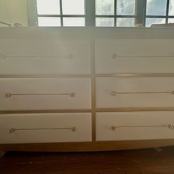 6 Drawer Wooden Dresser