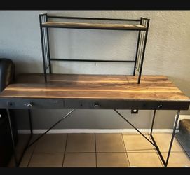 Escritorio/ Desk
