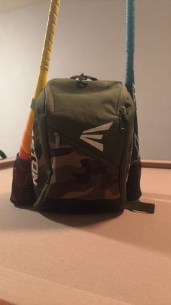 Easton Camouflage bag used for one season no tears no rips