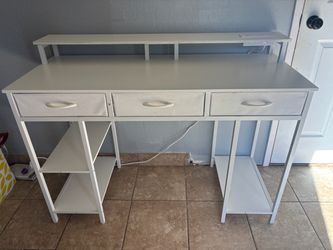 White Desk