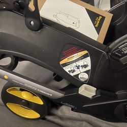 Doona Stroller/Car Seat