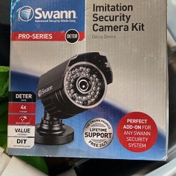New Swann PRO-735 - Imitation DUMMY Camera Kit Indoor/Outdoor