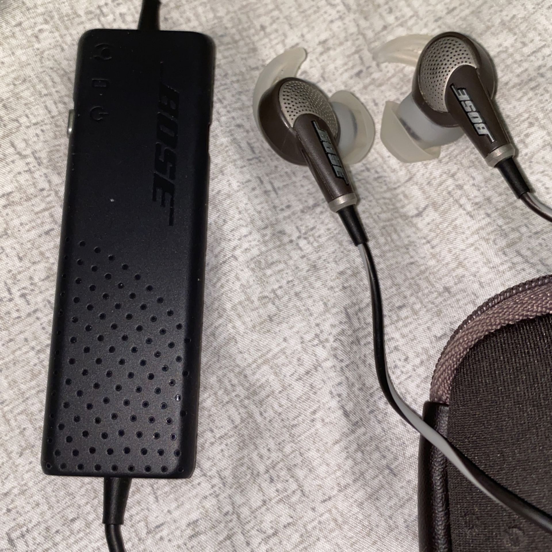 Bose Quiet Comfort 20 In Ear Headphones